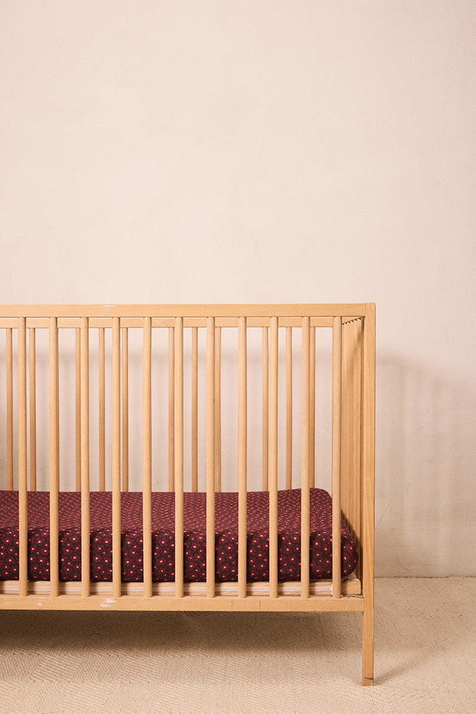 Midnight Daisy Crib Sheet - Image 2