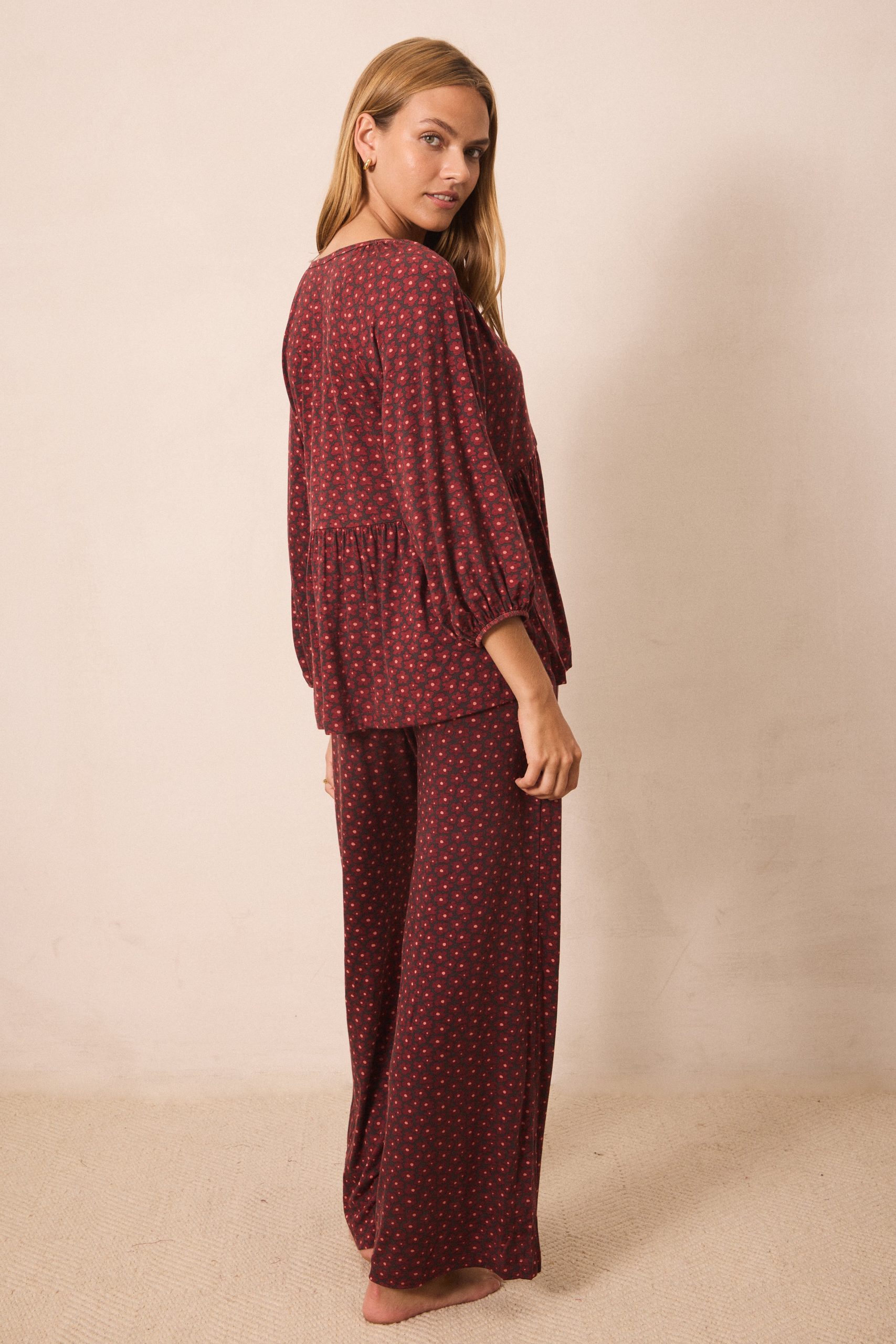 Midnight Daisy Tie-Top Long-Sleeve Women's Sleep Set - Image 4