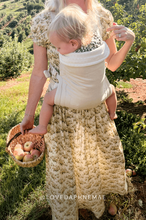 Oat Heritage Dot Soft Buckle Carrier - Image 8